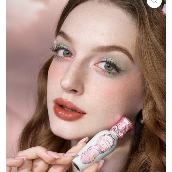 NIB Flower Knows Lip Laquer - Dream Voyager - Picture 4 of 4